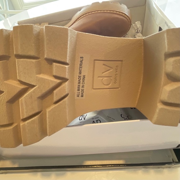 DV Dolce Vita Women’s Tobias Ankle Boot Size 10 NWT - Picture 10 of 15